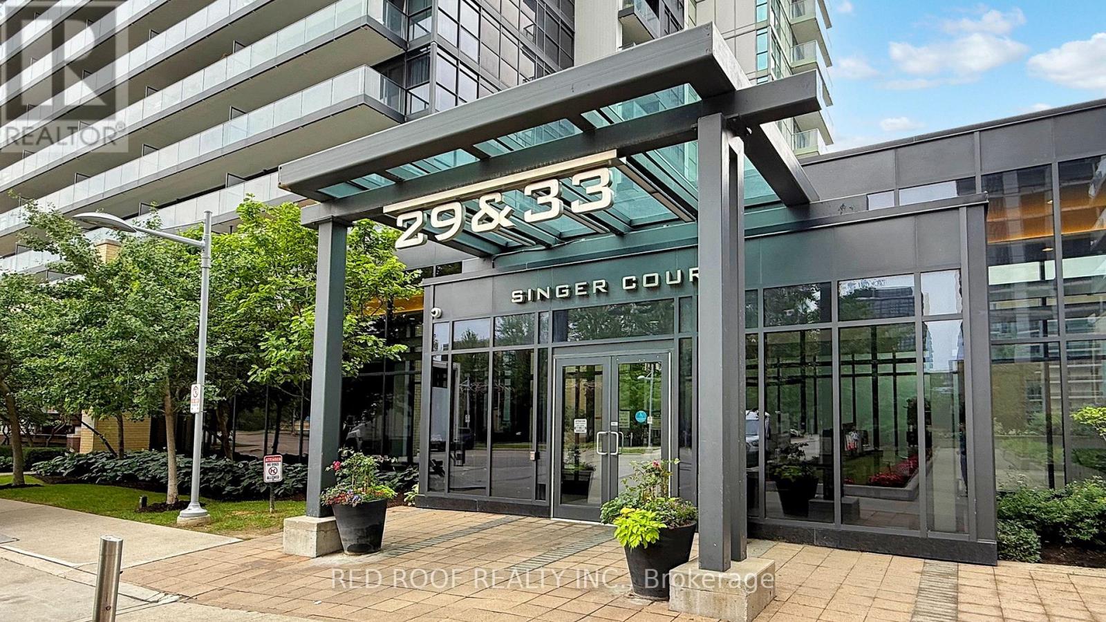 711 - 33 SINGER COURT