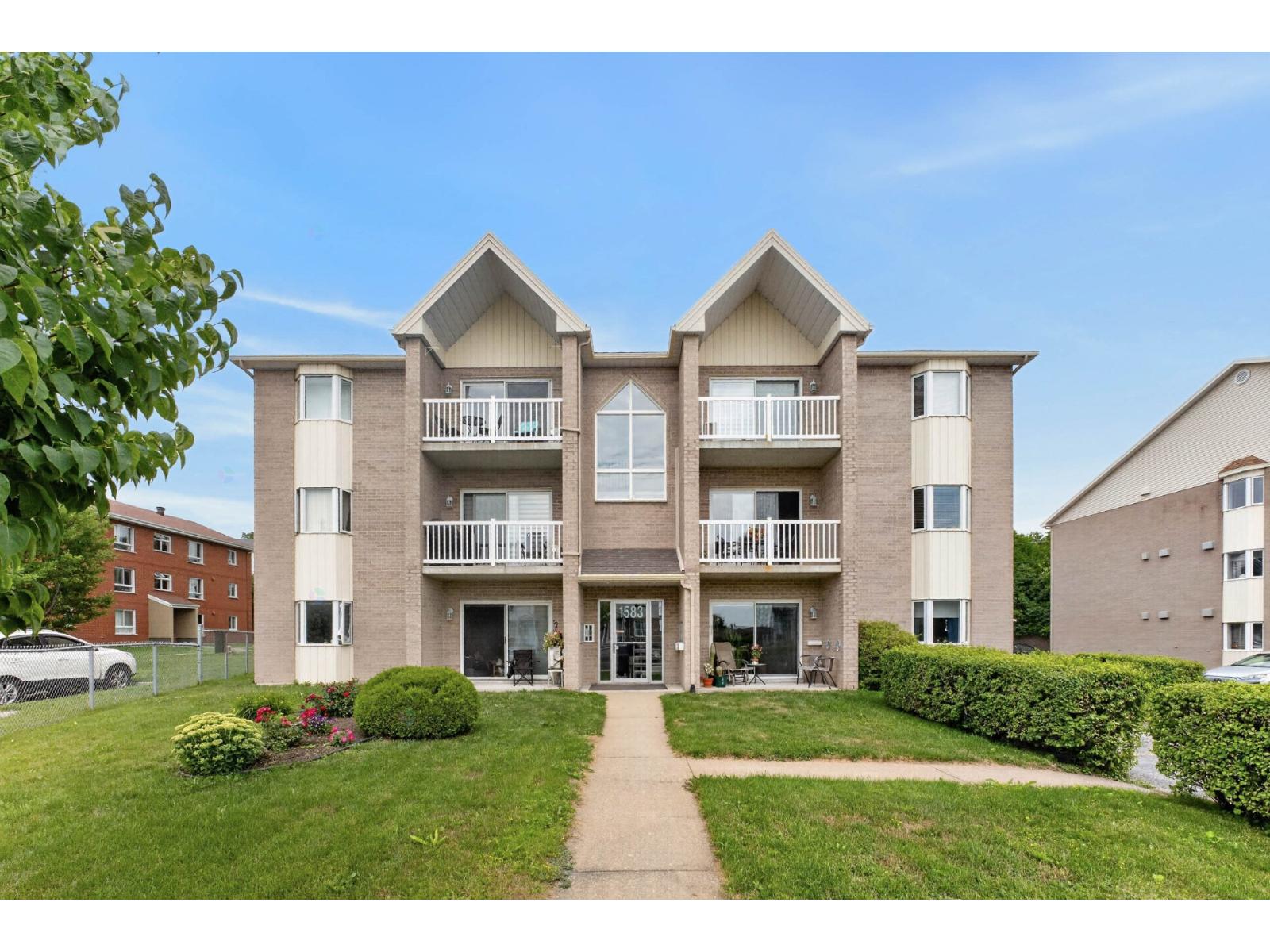 À vendre : 1583 Rue Édith, #301, Québec (Charlesbourg), Québec G2L2G1 ...