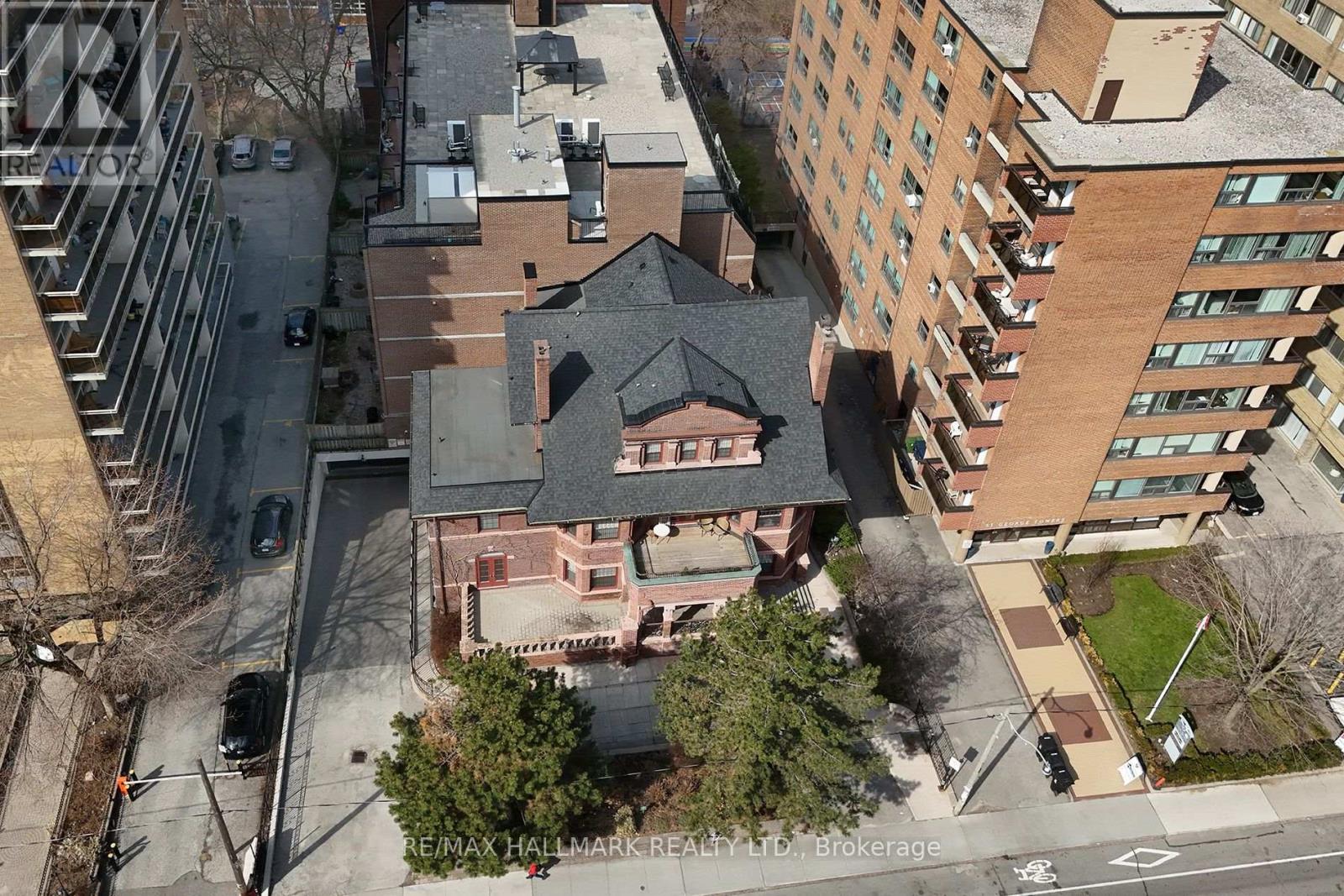 106 - 212 ST. GEORGE STREET