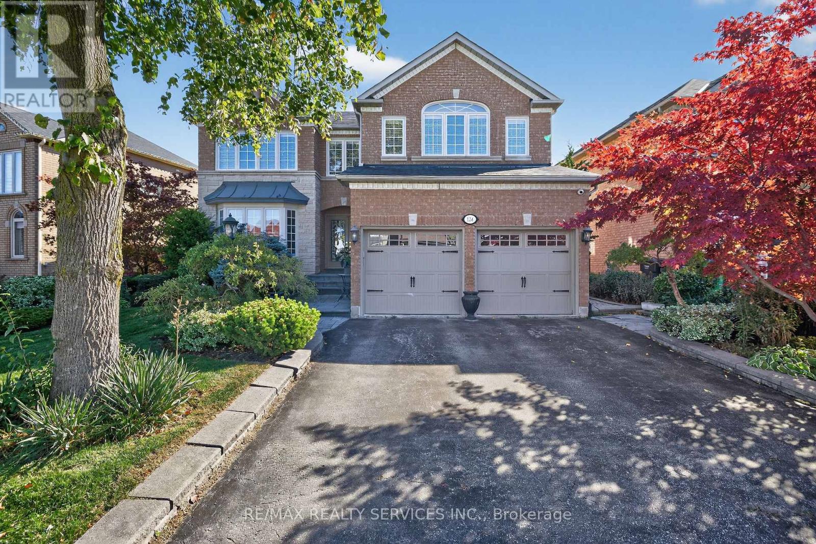 124 ROYAL VALLEY DRIVE