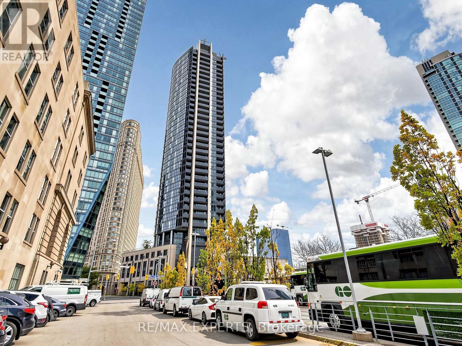2305 - 1 THE ESPLANADE DRIVE
