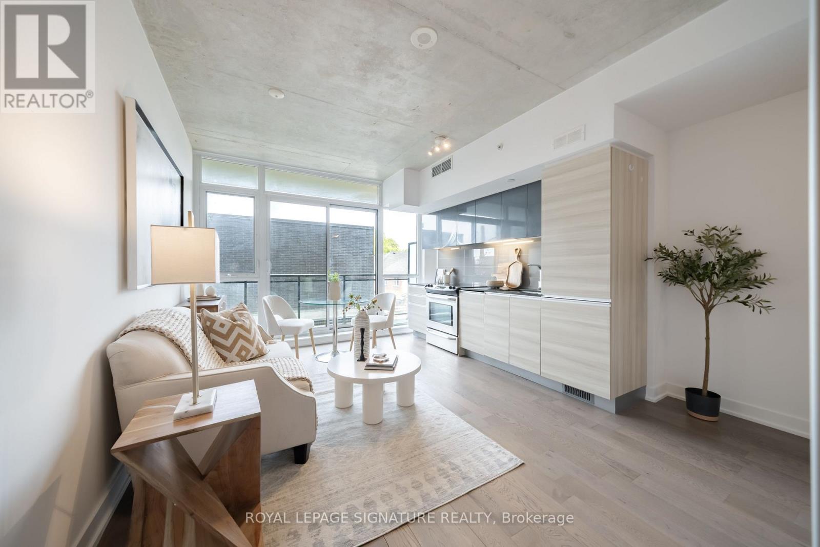 406 - 1190 DUNDAS STREET E