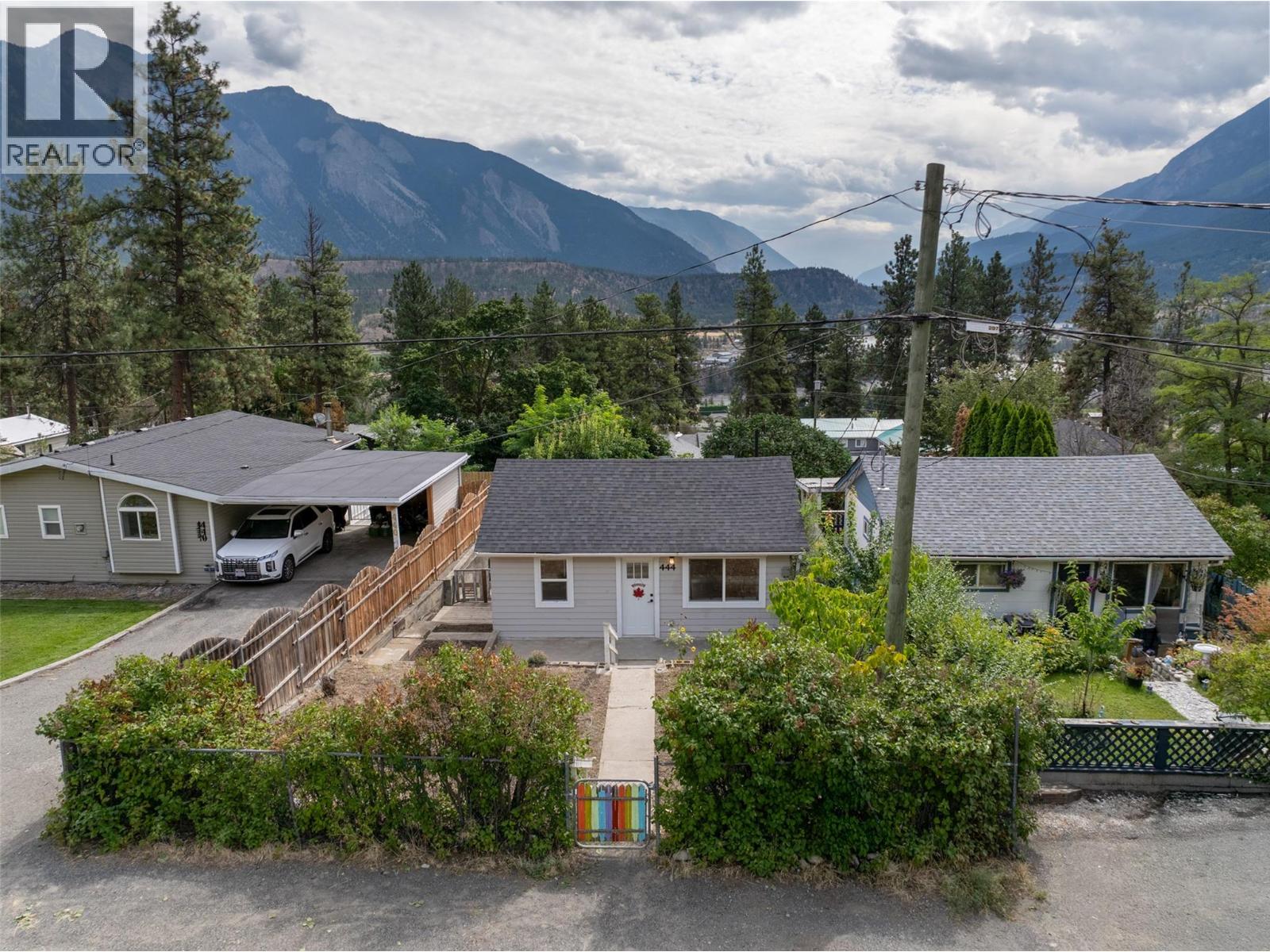 À vendre : 444 Victoria Street, Lillooet, Colombie-Britannique V0K1V0 ...