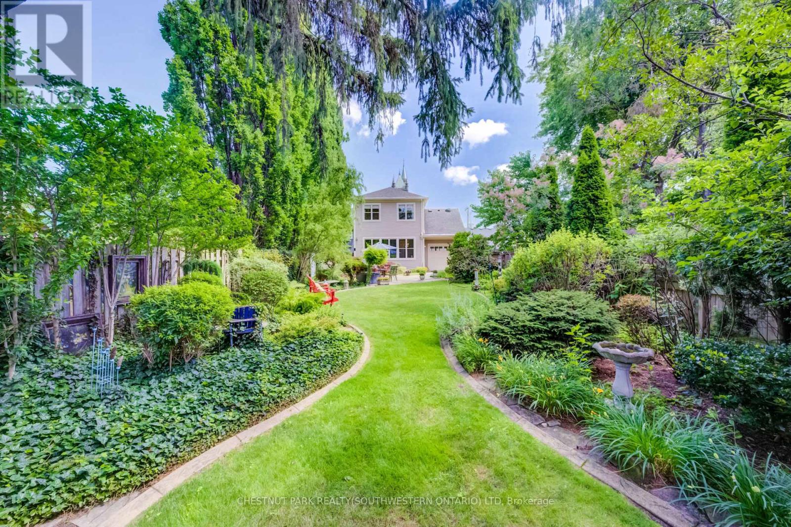 Property photo 8