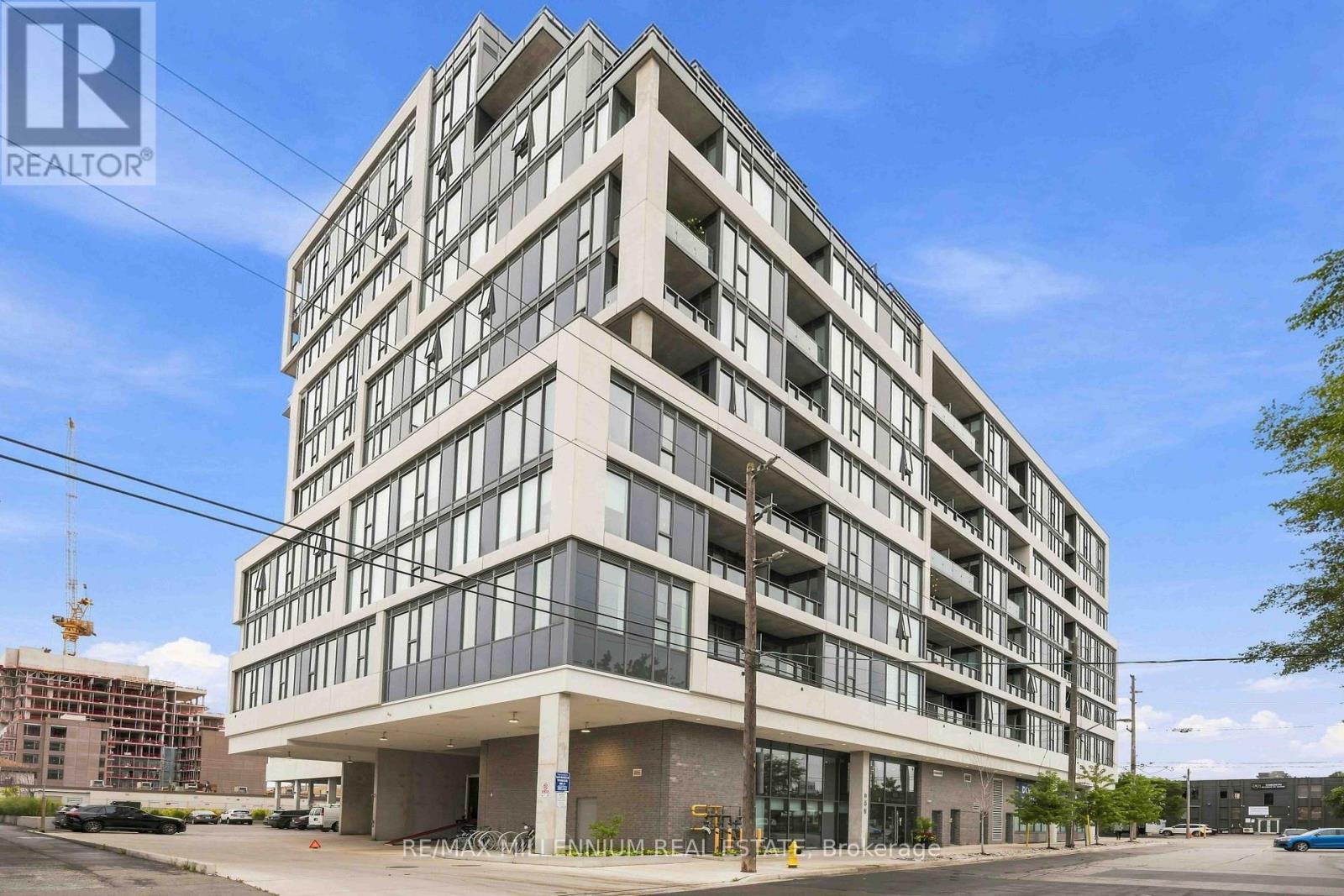 217 - 859 THE QUEENSWAY