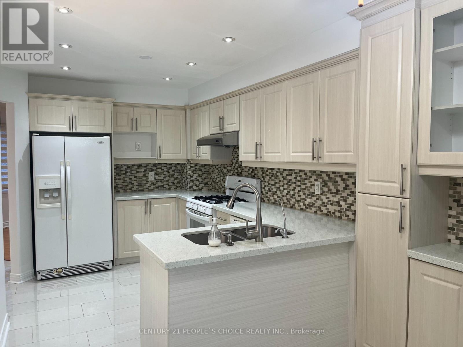 50 - 3600 COLONIAL DRIVE