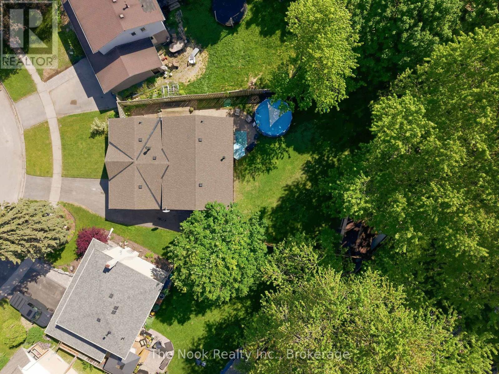 30 DEERPARK CRESCENT