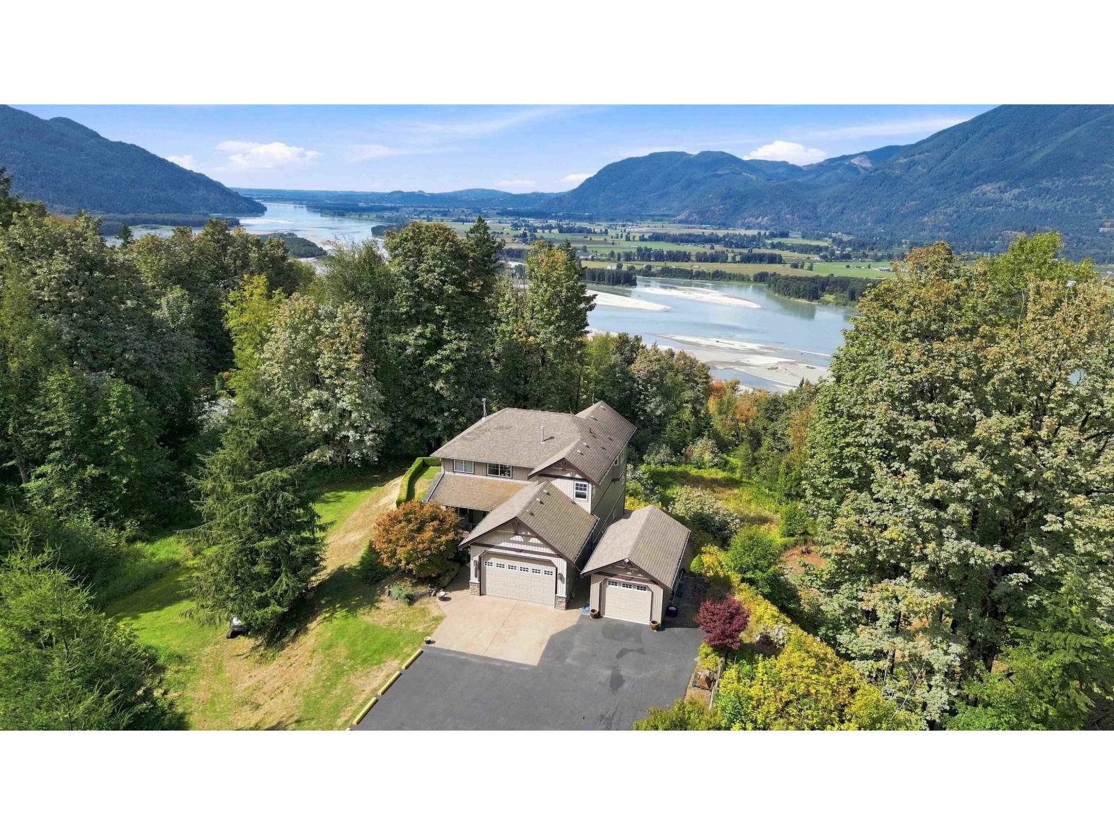 Chilliwack Mountain Acreage Estate with Walk-Out In-Law Suite
