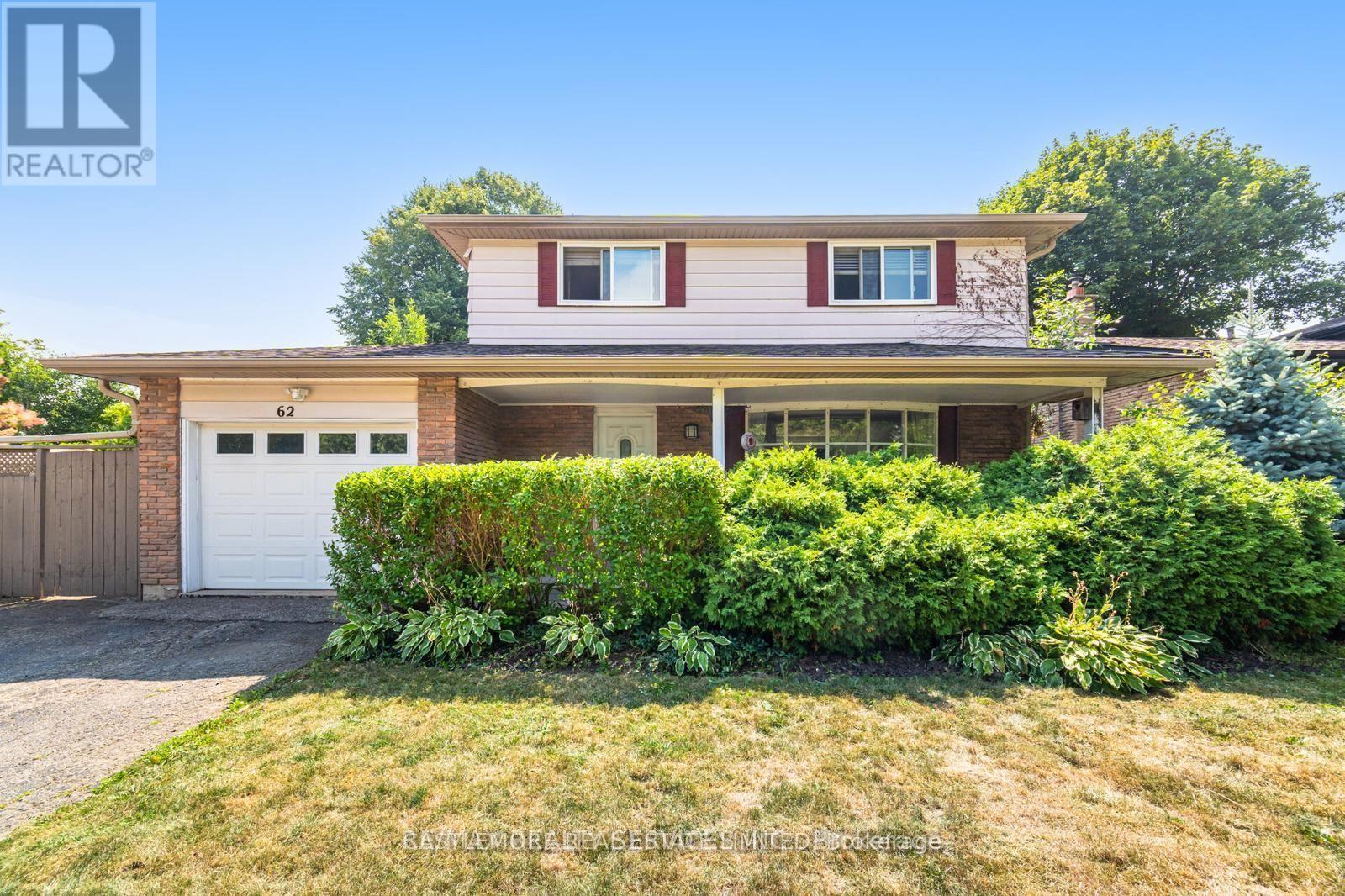 62 AMBLESIDE DRIVE