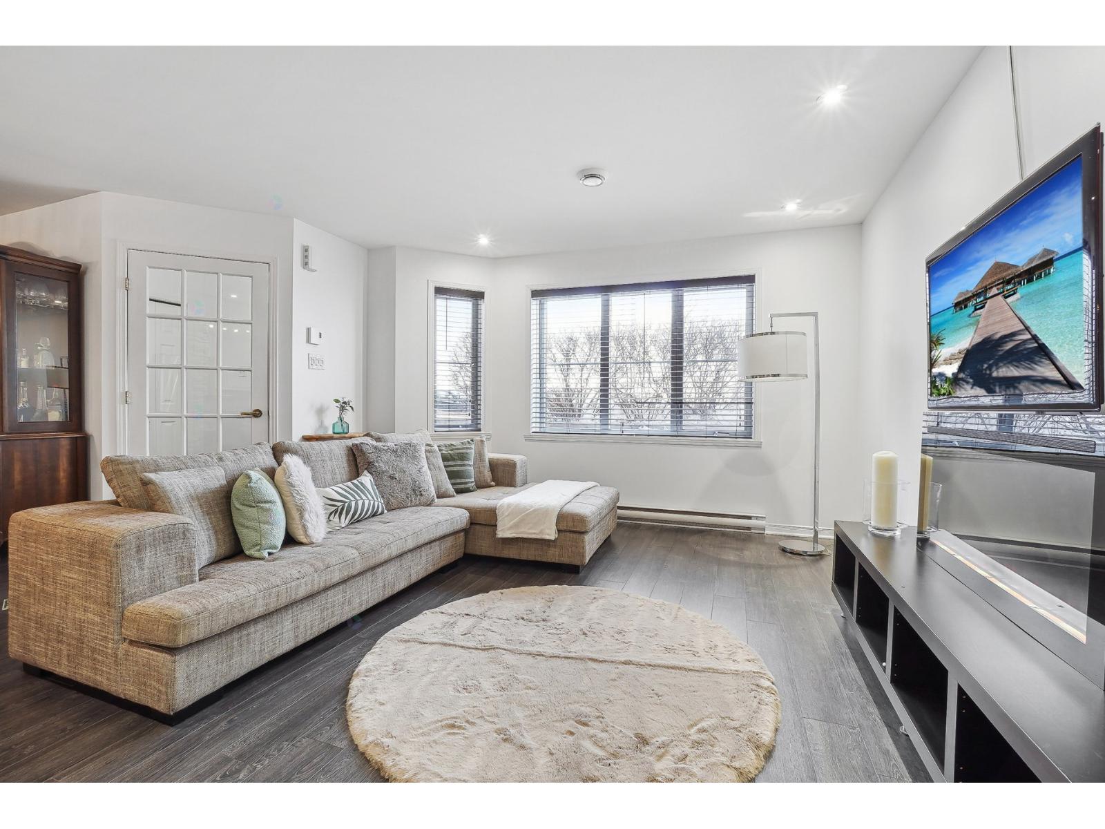 For rent: 5645 Boul. Chevrier, #1, Brossard, Quebec J4Z0G7