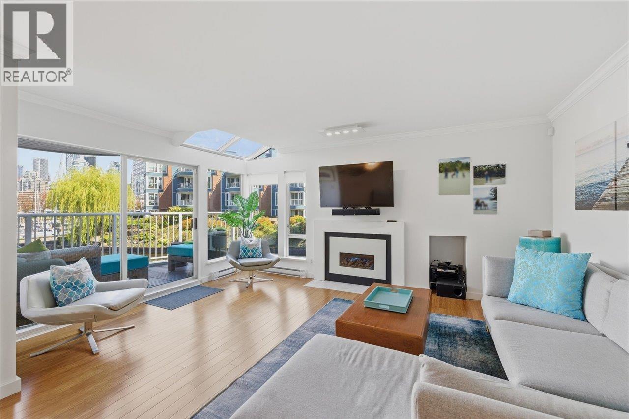 For sale: 1523 MARINER WALK, Vancouver, British Columbia V6J5A6 ...