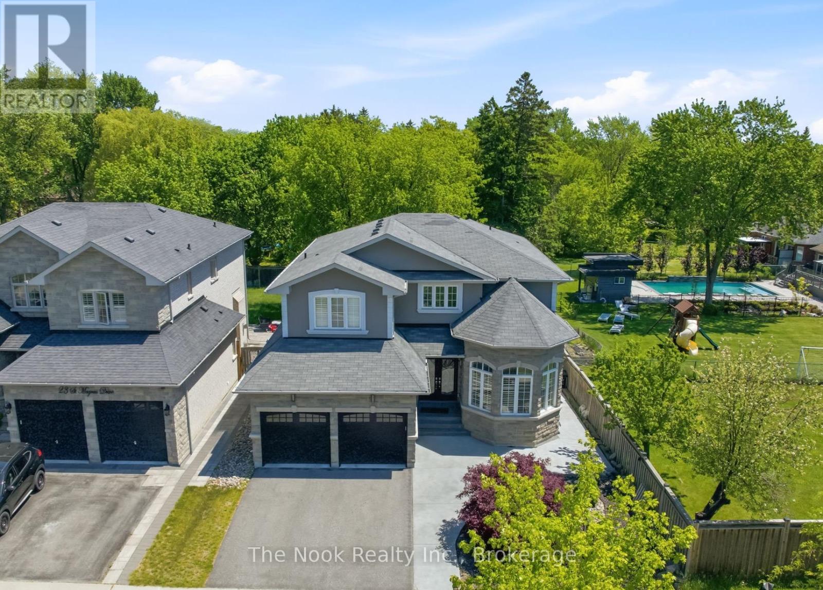 21 ST MAGNUS DRIVE