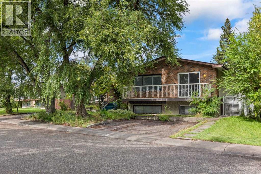 724 Canfield Way SW · Duplex, Calgary