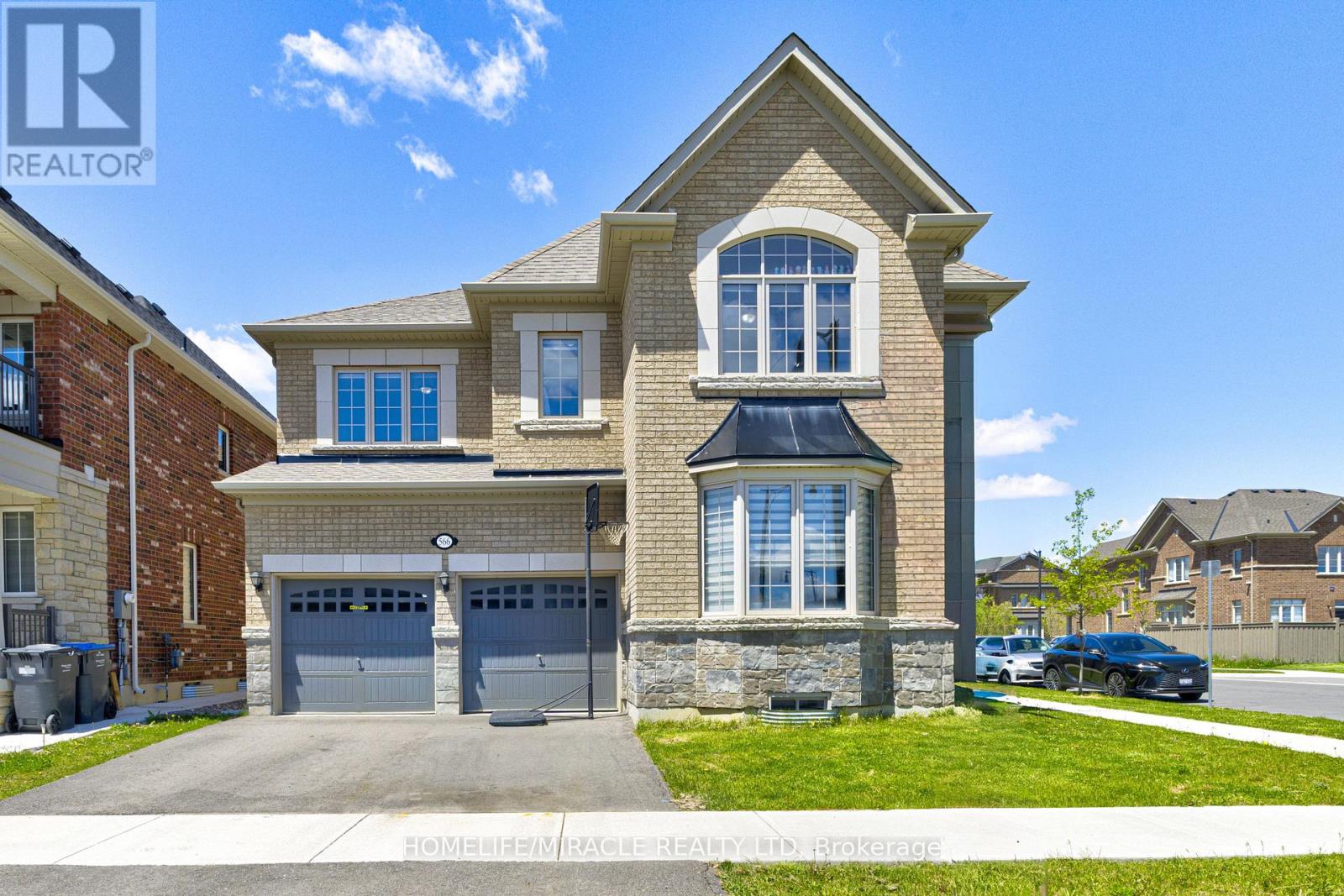 566 BRISDALE DRIVE
