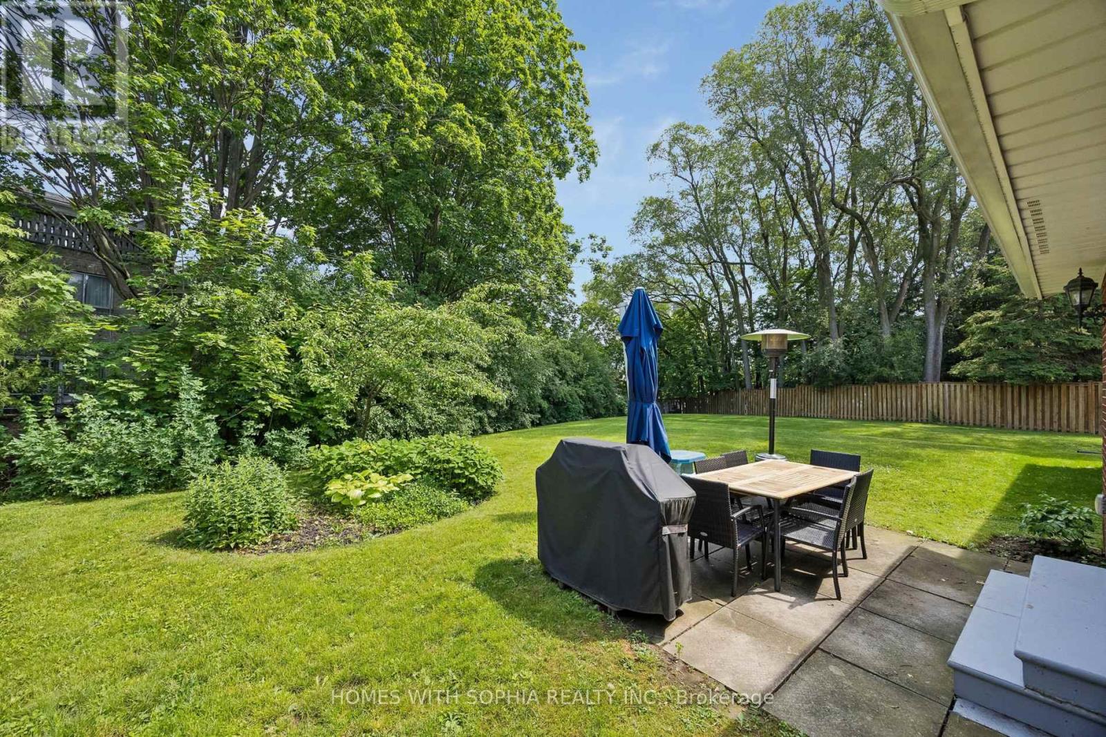 34 RUSTYWOOD DRIVE