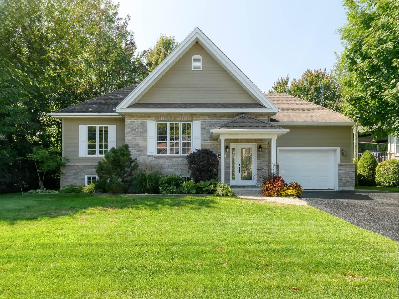 À vendre : 1644 Rue Antonio-Lambert, Joliette, Québec J6E0G8 - 16887369 ...
