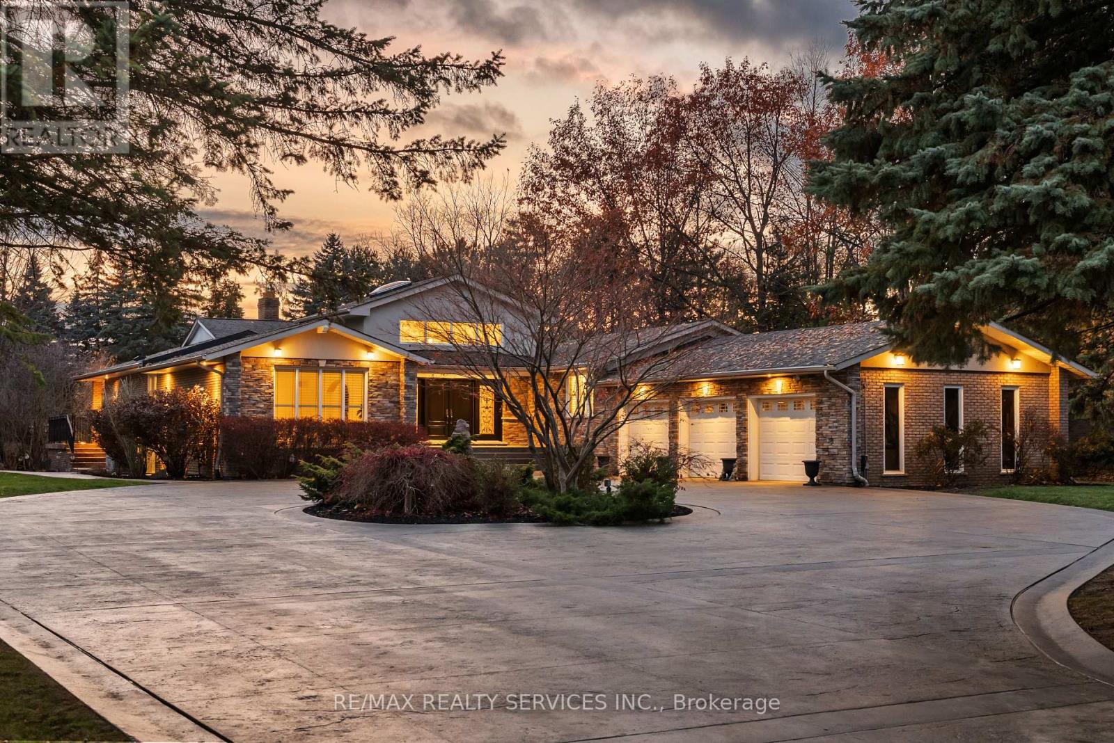 546 CONSERVATION DRIVE
