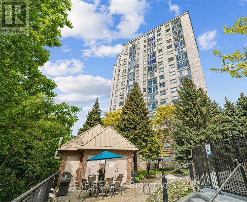 708 - 200 BURNHAMTHORPE ROAD E