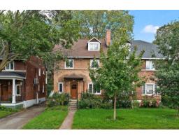 For sale: 39 Rue Dufferin, Hampstead, Quebec H3X2X7 - 14081639 | REALTOR.ca