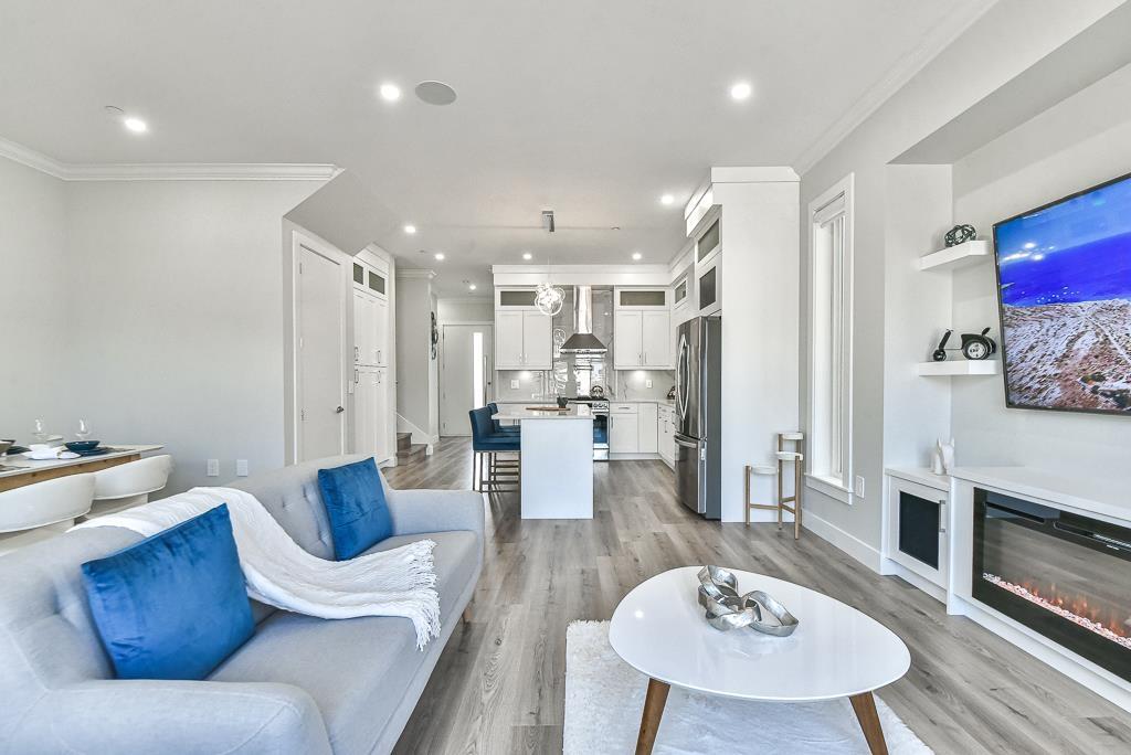 7422 196 Street: photo 5
