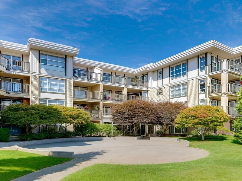 For sale: 310 15168 19 AVENUE, Surrey, British Columbia V4A0A5