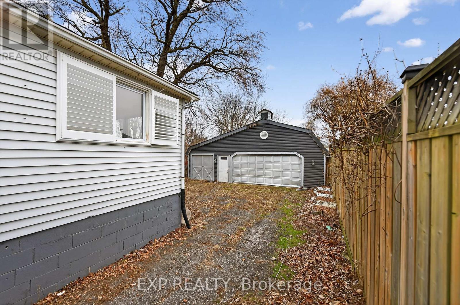 For sale: 4576 FOURTH AVENUE, Niagara Falls (Cherrywood), Ontario