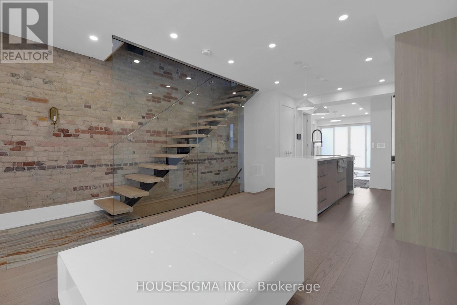 MAIN - 274 ROXTON ROAD