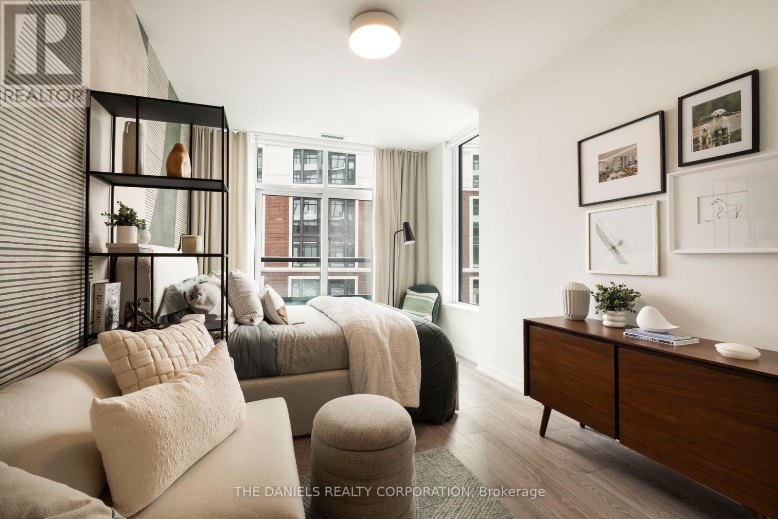 807 - 2485 EGLINTON AVENUE W