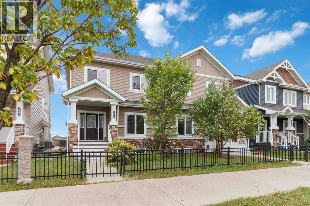 For sale: 193 Heritage Drive, Fort McMurray, Alberta T9K0X9 - A2346098 ...