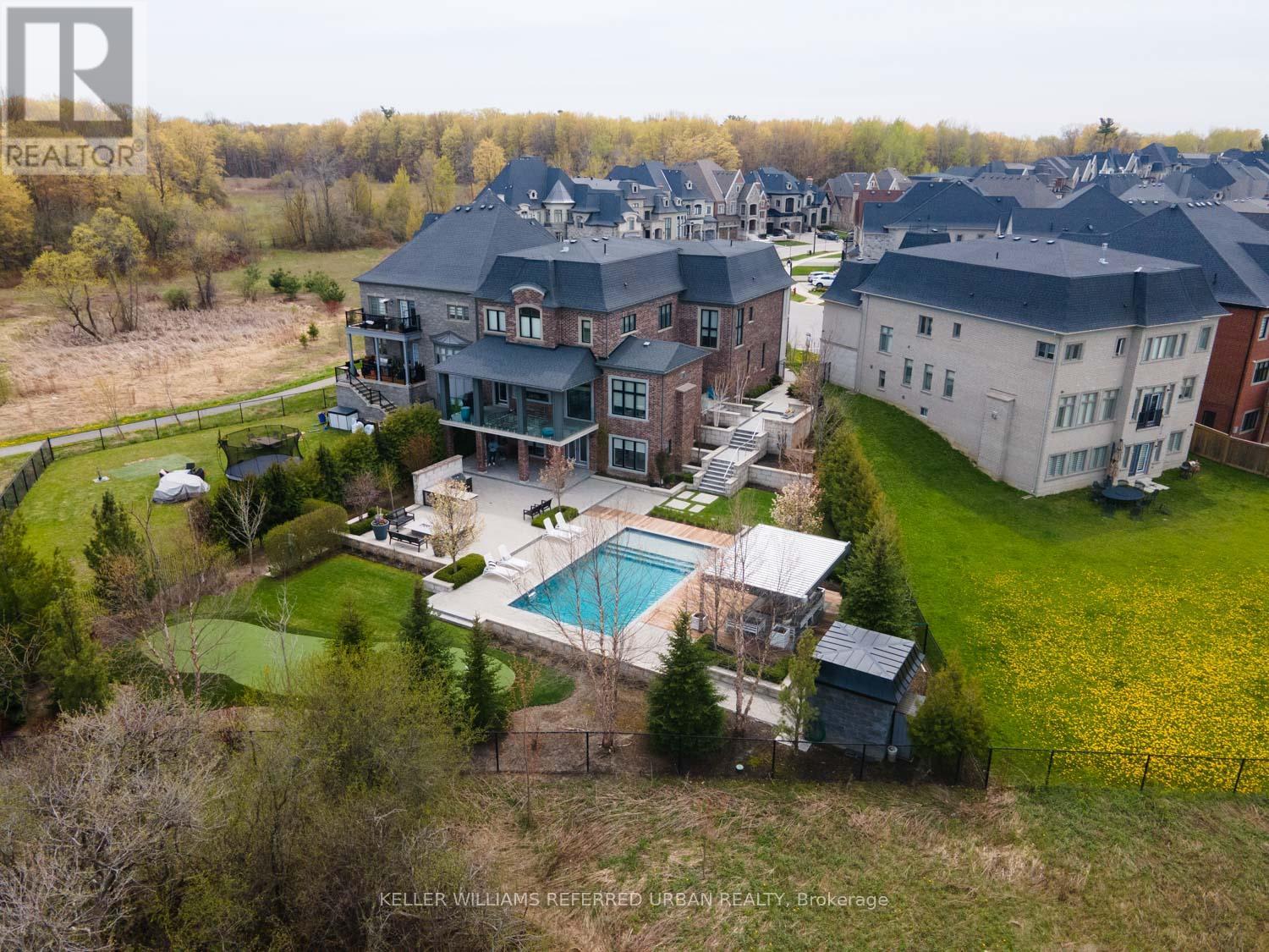 61 RIA COURT