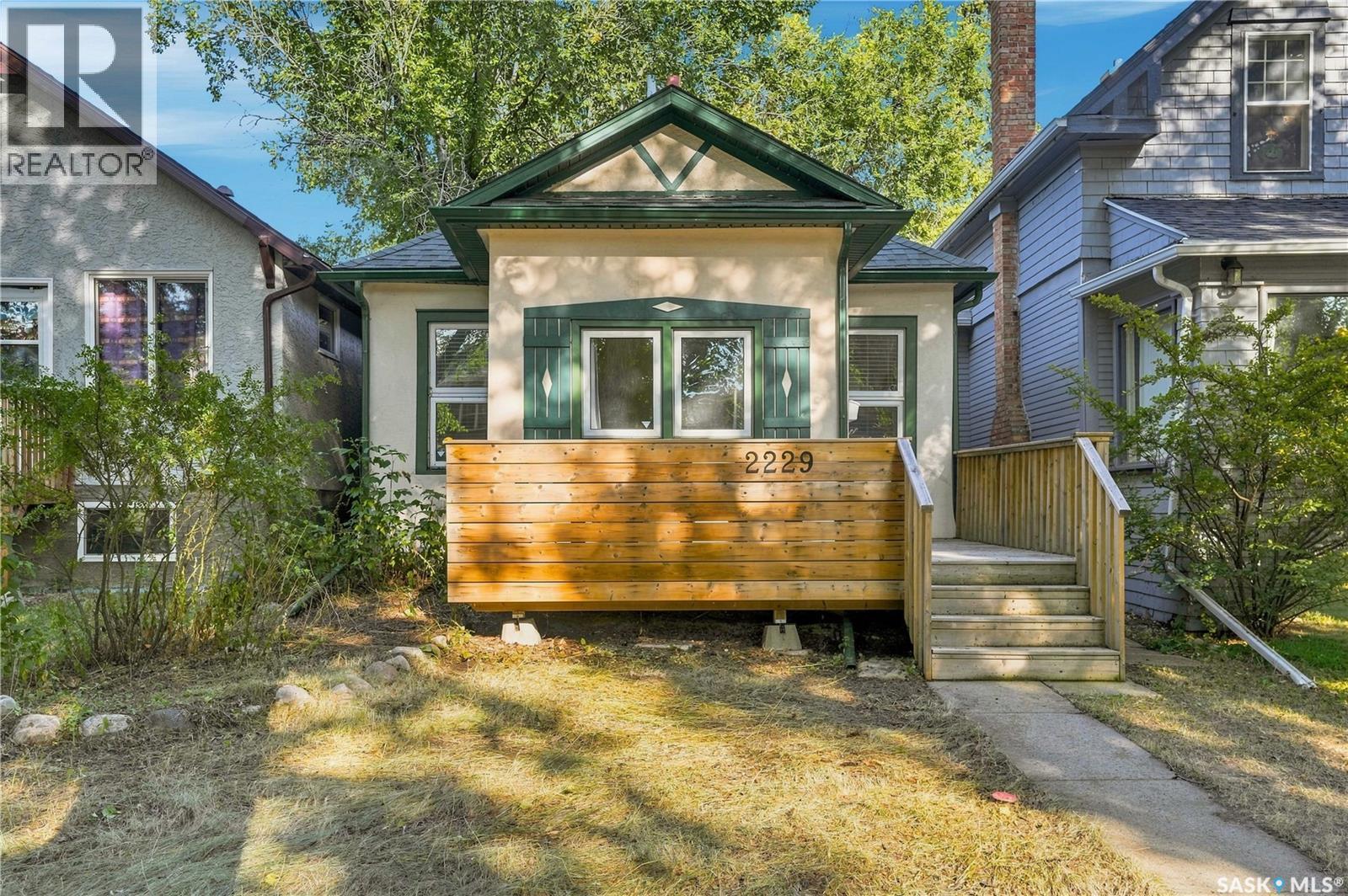 À vendre : 2229 Garnet STREET, Regina, Saskatchewan S4T3A1 - SK049007 ...