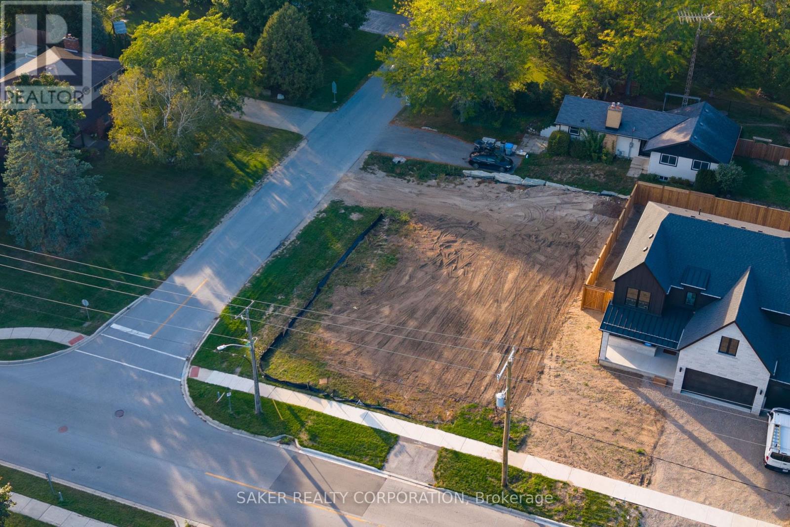 For sale: 10056 OXBOW DRIVE, Middlesex Centre (Komoka), Ontario