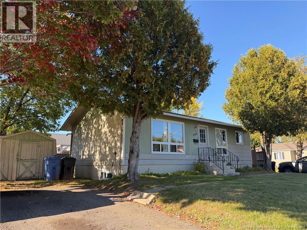 À vendre : 1515 Alexander Drive, Bathurst, Nouveau-Brunswick E2A3R3 ...