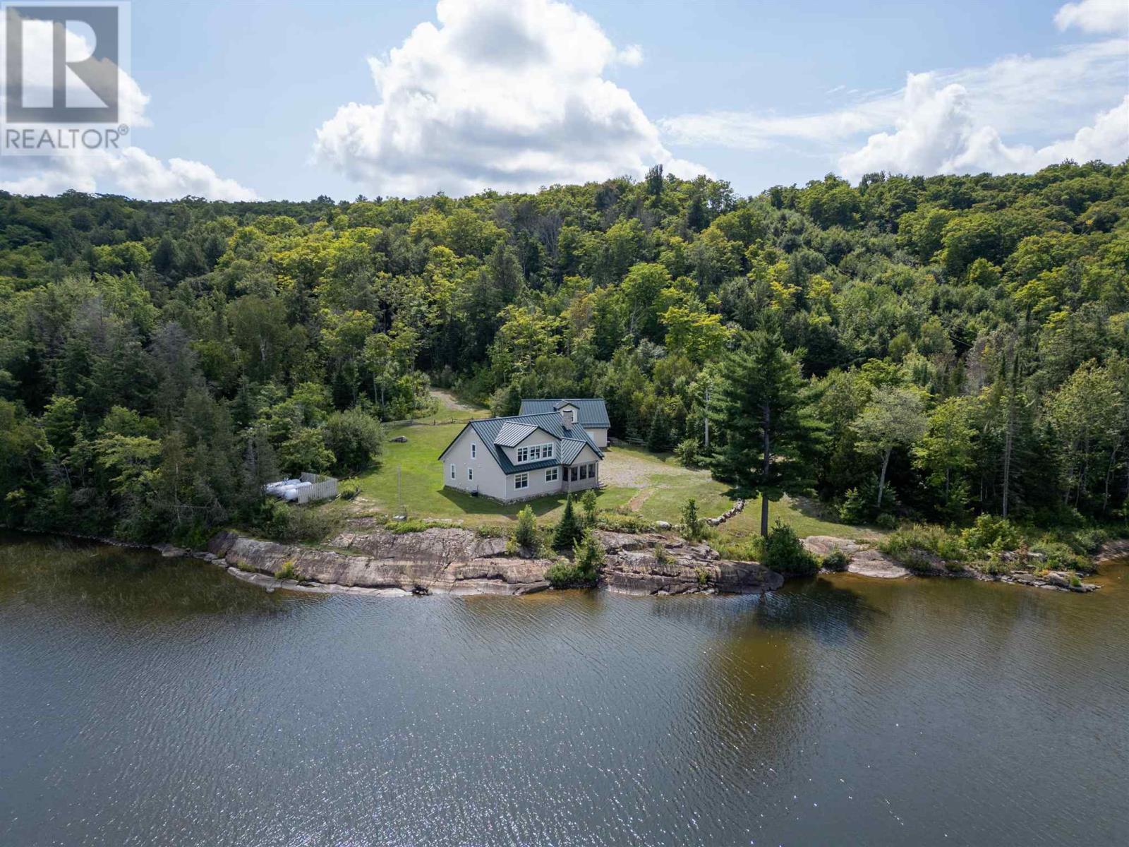 For sale: 2129 Centre Line RD, Bruce Mines, Ontario P0R1C0