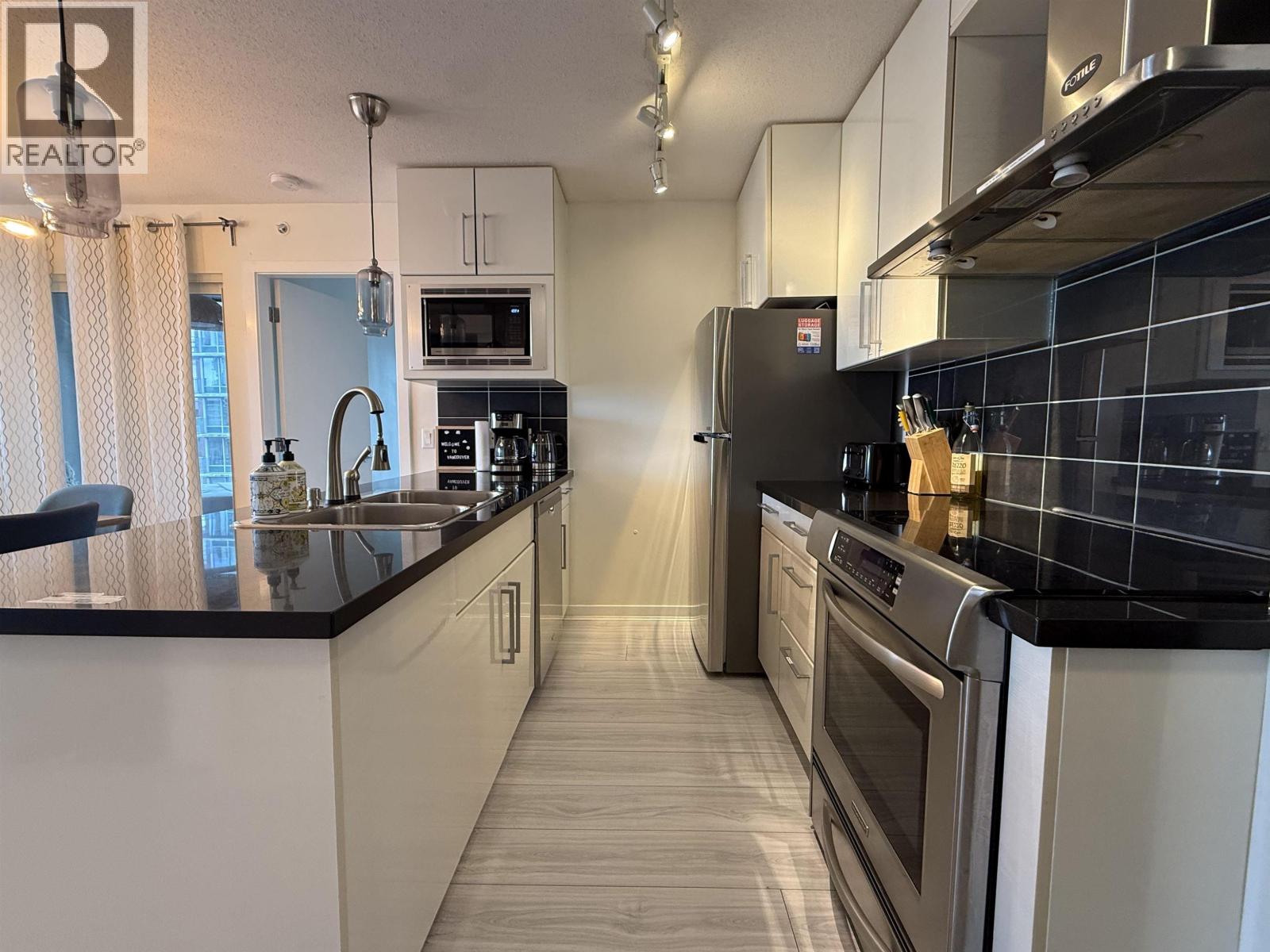 1002 For rent: 1002 689 ABBOTT STREET, Vancouver, British Columbia V6B0J2 ...