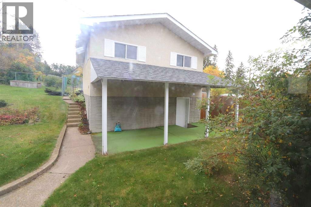 For sale: 5007 42 Street, Ponoka, Alberta T4J1C4 - A2348378