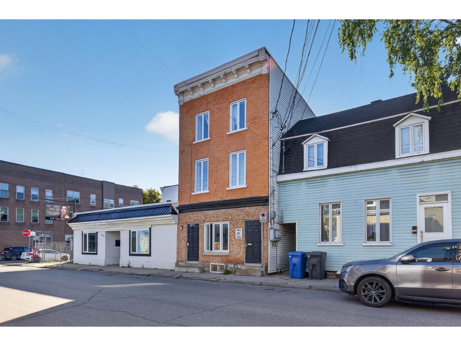 549-553 1/2 Av. des Oblats — photo 2