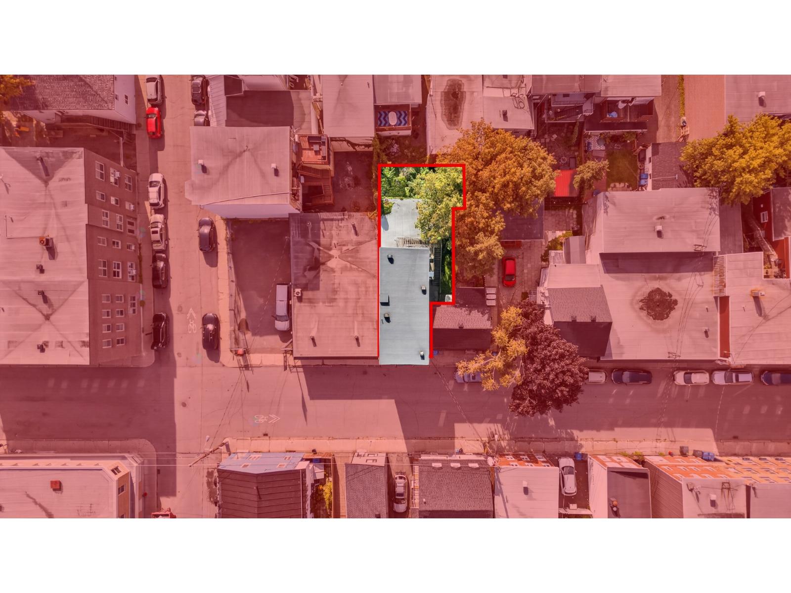 549-553 1/2 Av. des Oblats — photo 3