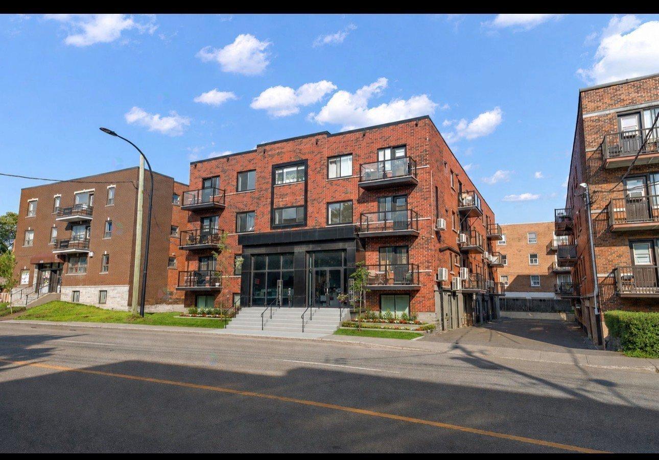 Des Sign For rent: 4820 Ch. de la Côte-Ste-Catherine, #205, Montréal (Côte-des ...