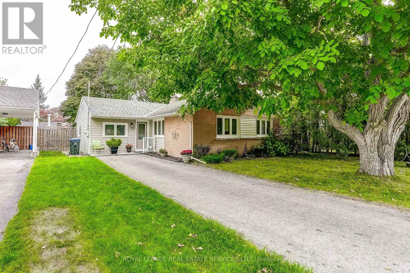 Sora k For sale: 27 SORA DRIVE, Mississauga (Streetsville), Ontario