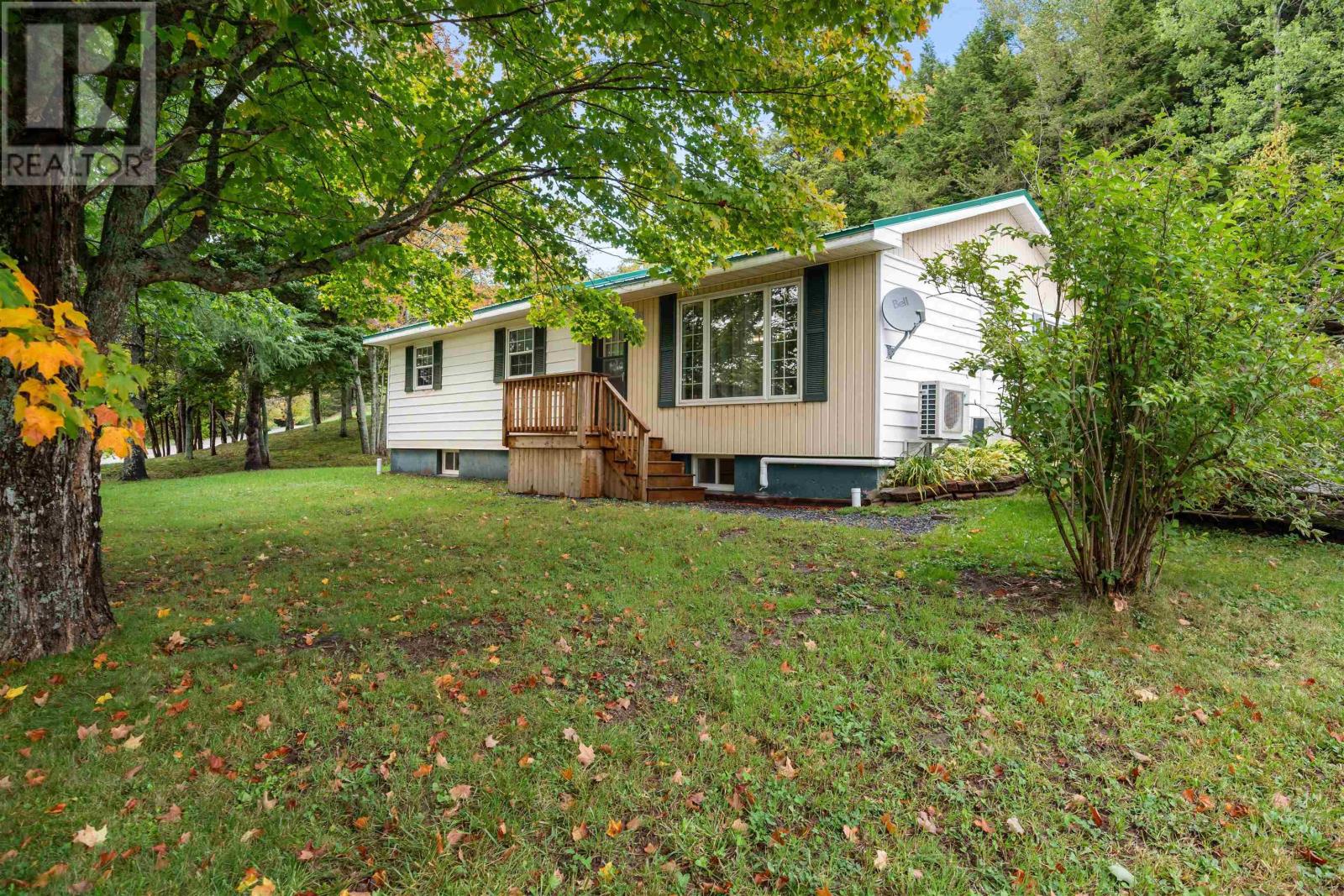 For sale: 4274 East River East Side Road, Plymouth, Nova Scotia B2H5C5 ...