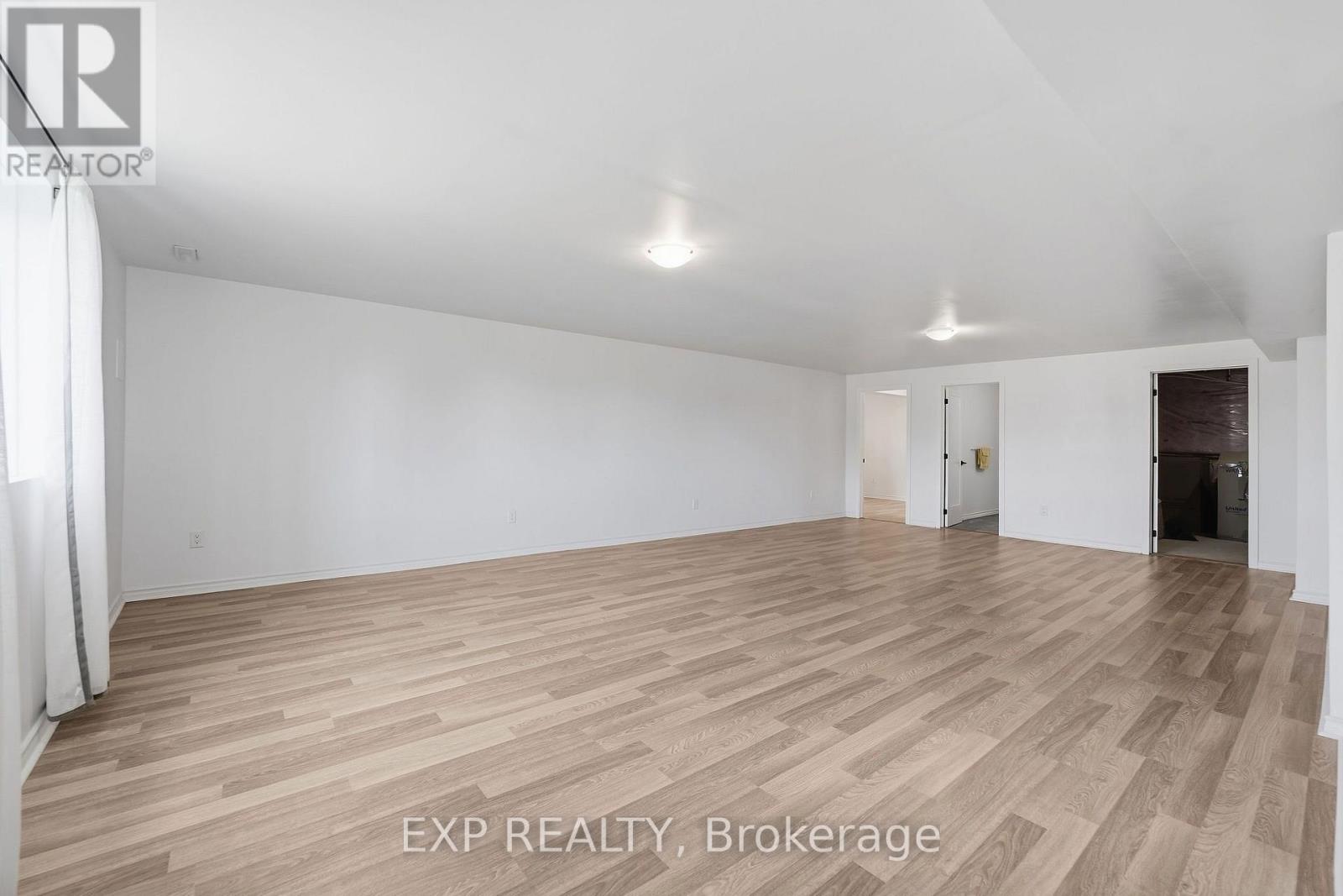 For sale: 1 - 10038 OXBOW DRIVE, Middlesex Centre (Komoka