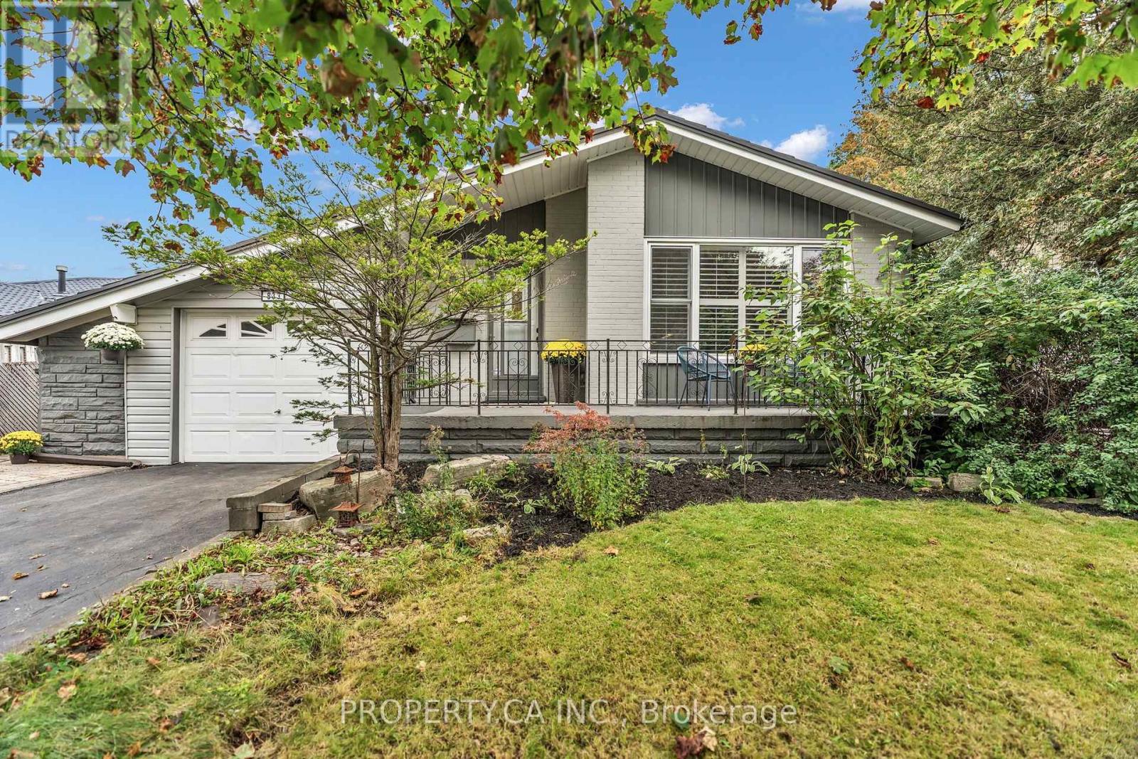 For sale: 833 KROSNO BOULEVARD, Pickering (Bay Ridges), Ontario L1W1H1 ...
