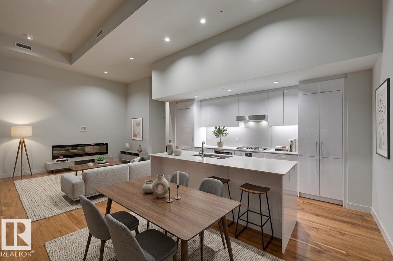 #2302 10360 102 ST NW
