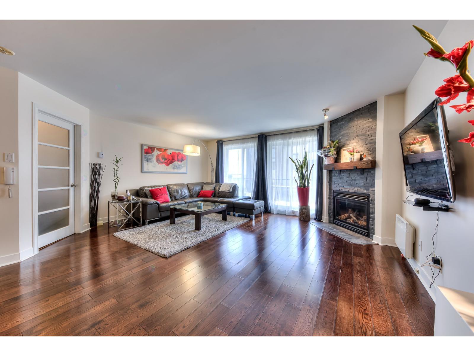 3945 Av. Colomb, #301 — photo 1