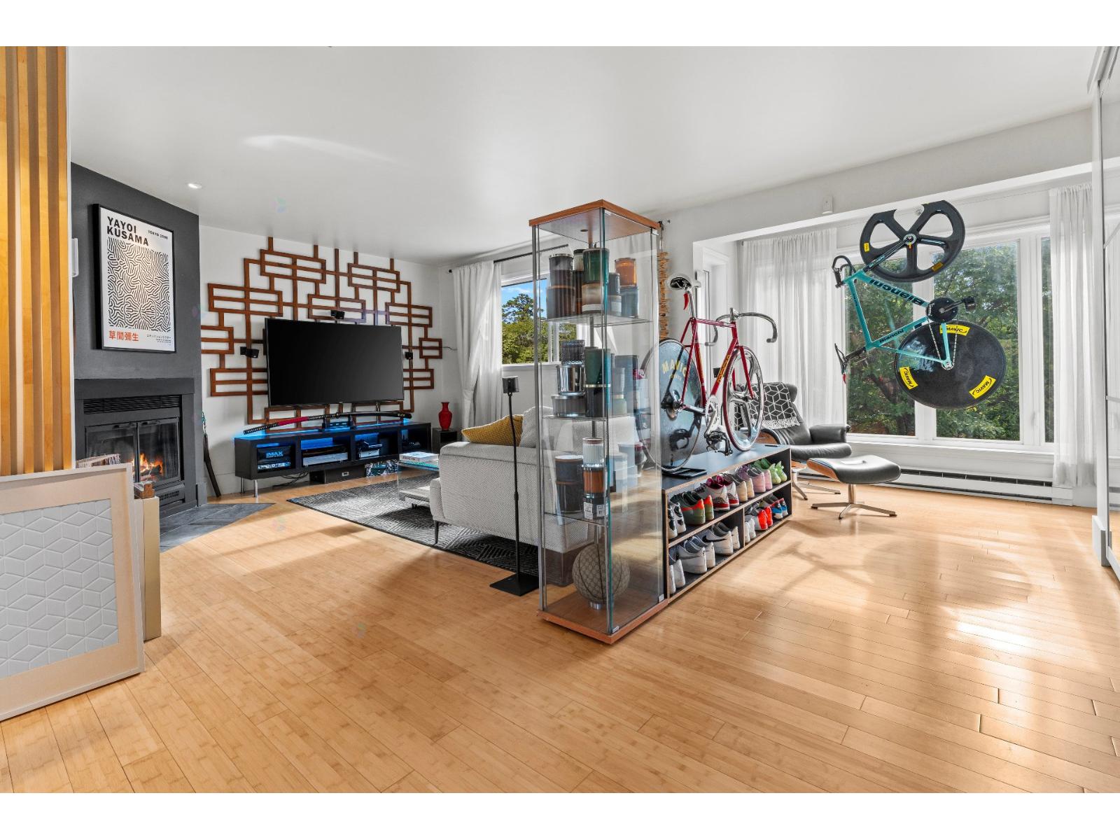 953 Boul. Jean-Paul-Vincent, #6 — photo 1