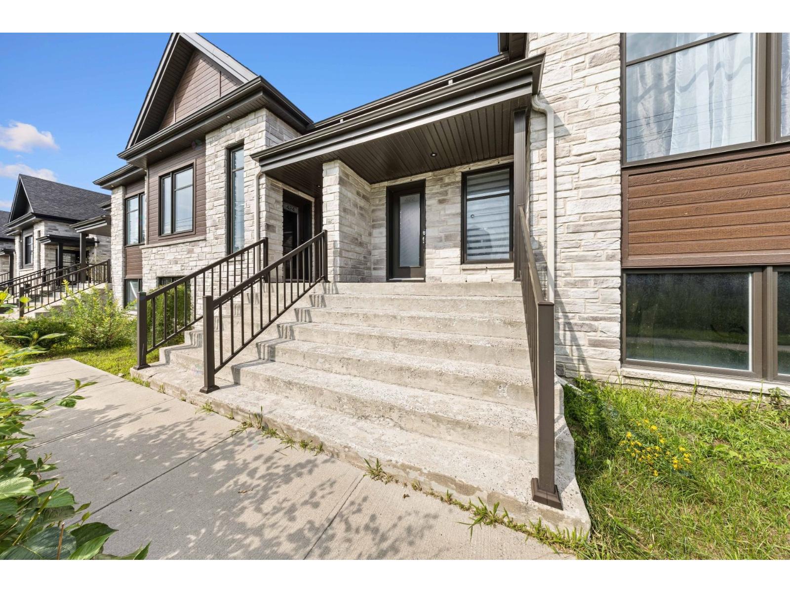422 Rue Séraphin-Bouc — photo 1