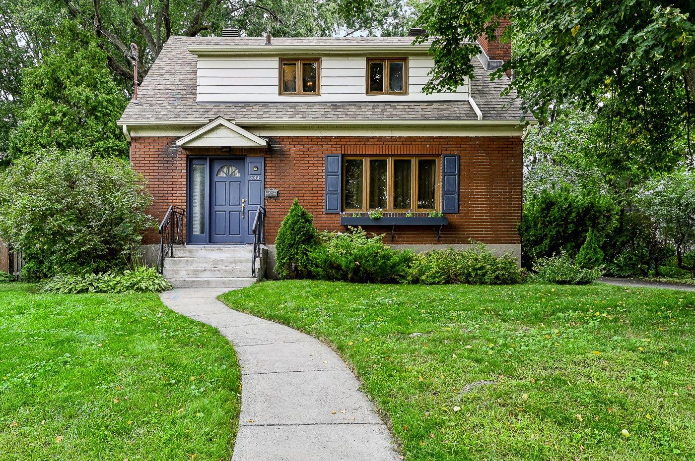 444 Av. Curzon — photo 2