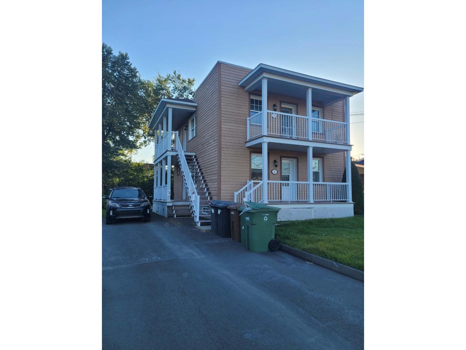 47-49 Rue Valois — photo 1