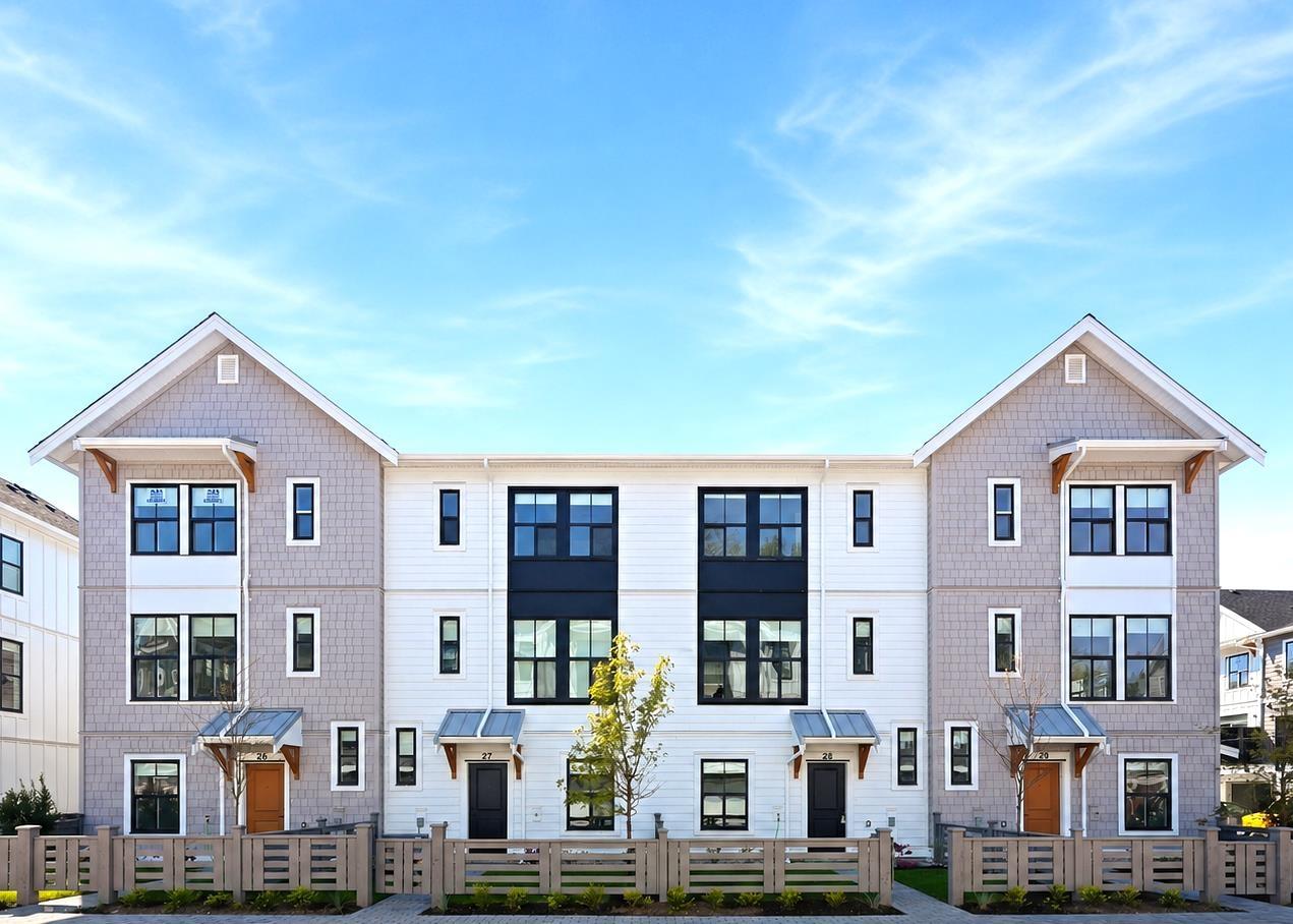 ❇いー❇ For sale: 22 7918 204B STREET, Langley, British Columbia V2Y3T7